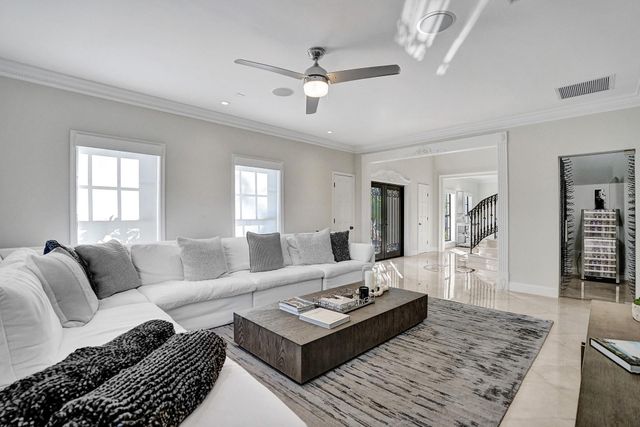 73 Nurmi Drive, Fort Lauderdale, FL 33301