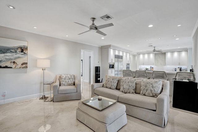 73 Nurmi Drive, Fort Lauderdale, FL 33301