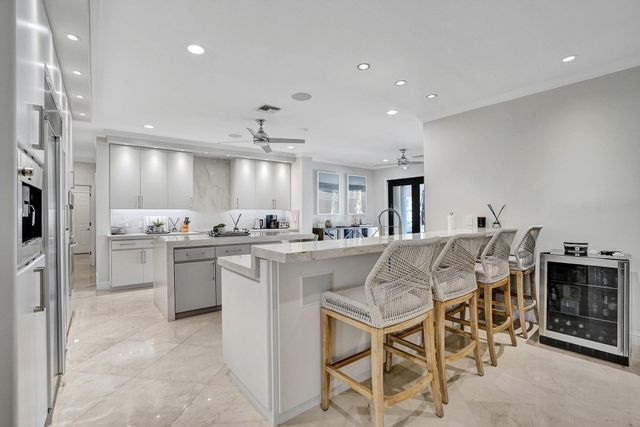 73 Nurmi Drive, Fort Lauderdale, FL 33301