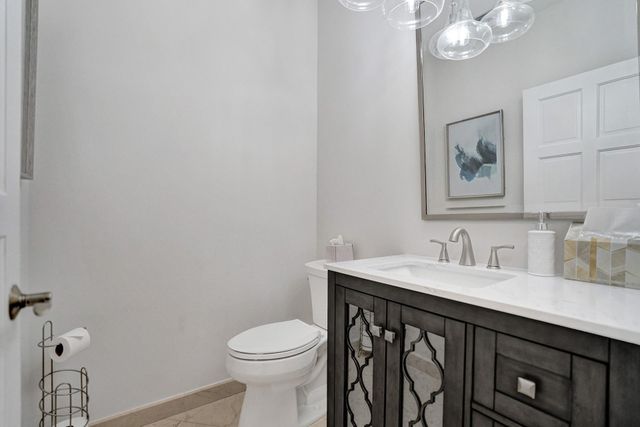 73 Nurmi Drive, Fort Lauderdale, FL 33301