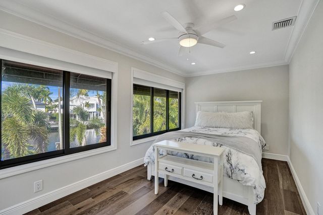 73 Nurmi Drive, Fort Lauderdale, FL 33301