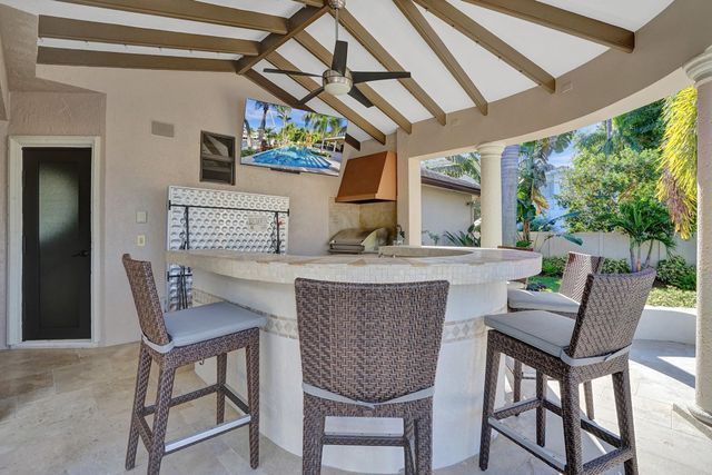 73 Nurmi Drive, Fort Lauderdale, FL 33301