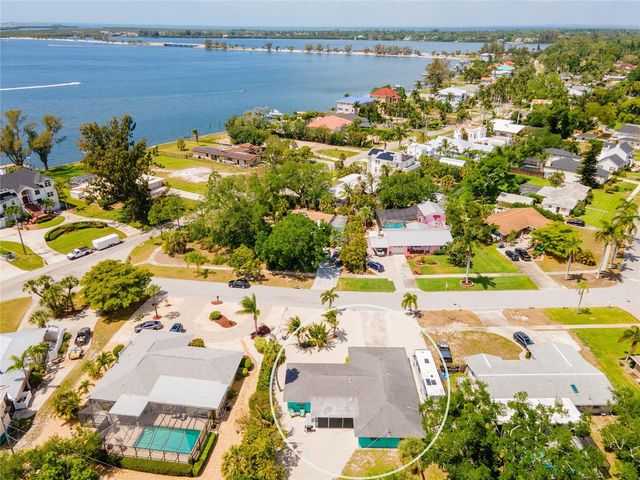 1133 MONTEZUMA DRIVE, Bradenton, FL 34209