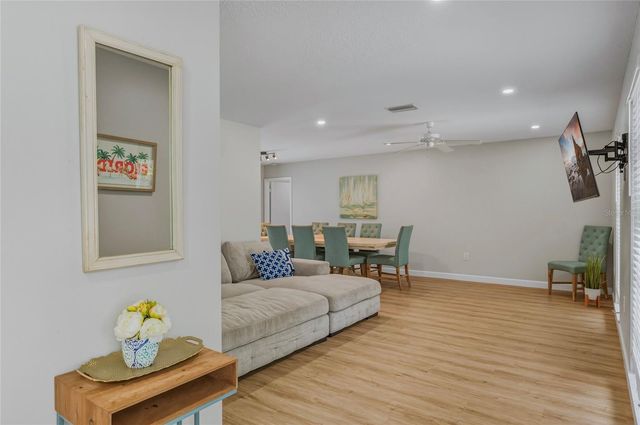 1133 MONTEZUMA DRIVE, Bradenton, FL 34209