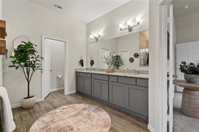 2532 Bunker Hill Drive, Burleson, TX 76028