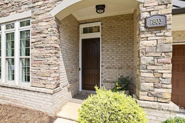 7803 Waverly Walk Avenue, Charlotte, NC 28277