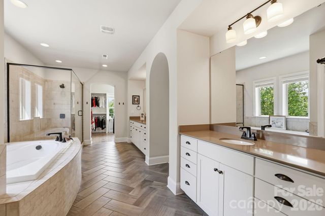 7803 Waverly Walk Avenue, Charlotte, NC 28277