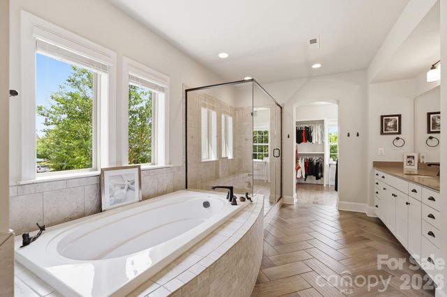 7803 Waverly Walk Avenue, Charlotte, NC 28277