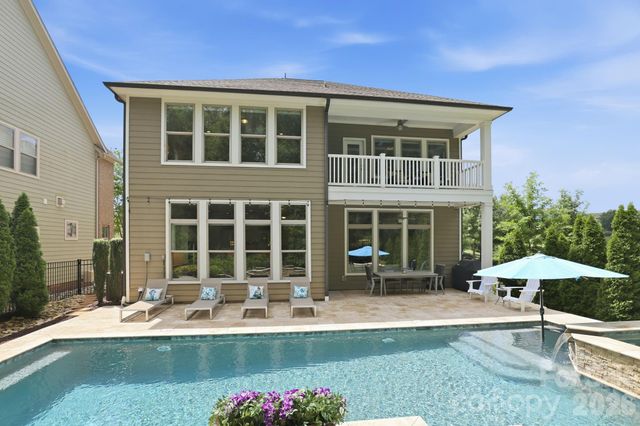 7803 Waverly Walk Avenue, Charlotte, NC 28277