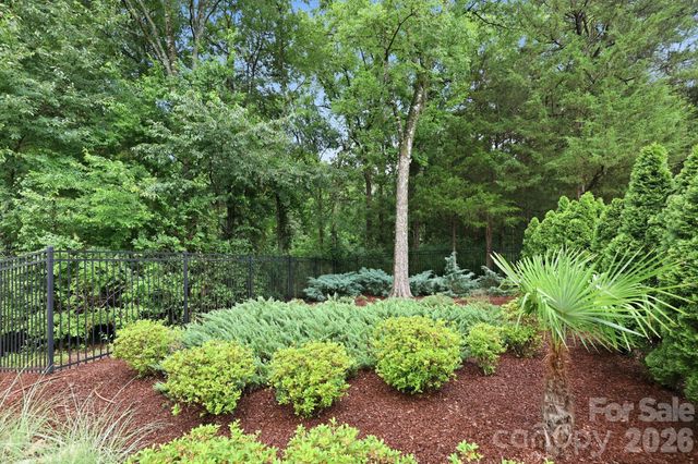 7803 Waverly Walk Avenue, Charlotte, NC 28277