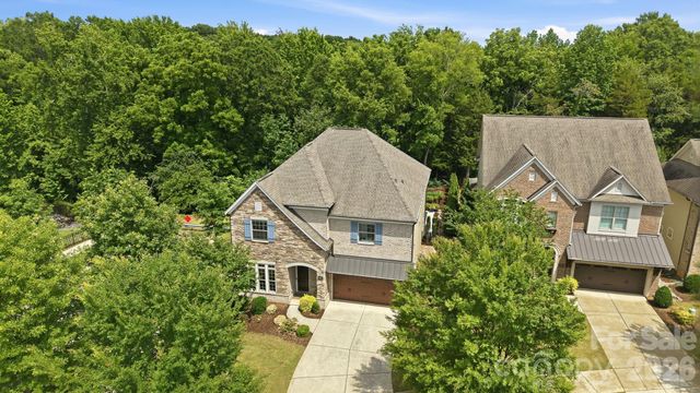 7803 Waverly Walk Avenue, Charlotte, NC 28277
