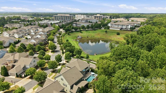 7803 Waverly Walk Avenue, Charlotte, NC 28277