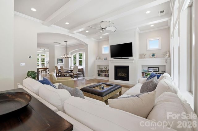 7803 Waverly Walk Avenue, Charlotte, NC 28277