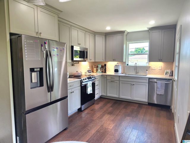466 12TH STREET SW, Alabaster, AL 35007
