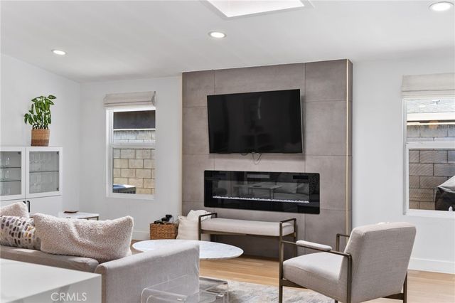 2135 Parsons Street, Costa Mesa, CA 92627