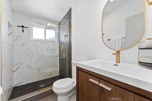 2135 Parsons Street, Costa Mesa, CA 92627