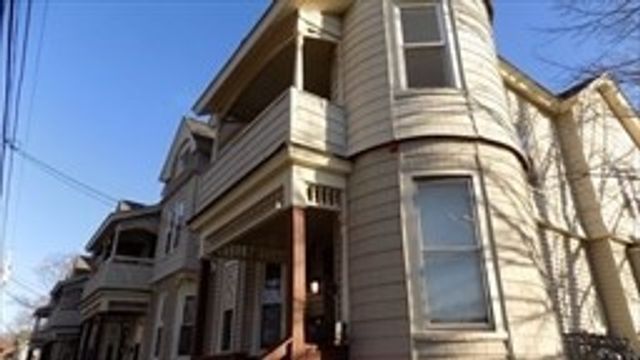 1-23 Eastern Ave, Northampton, MA 01060