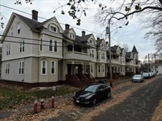 1-23 Eastern Ave, Northampton, MA 01060