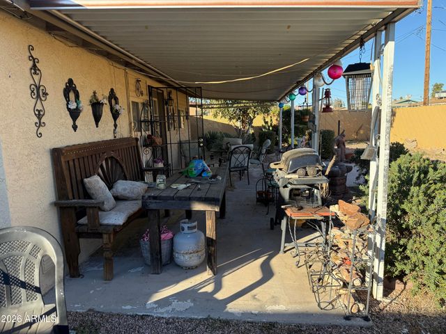 1589 S DELAWARE Drive, Apache Junction, AZ 85120