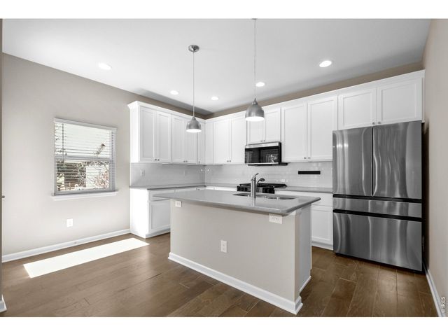 541 Newton Dr, Loveland, CO 80537