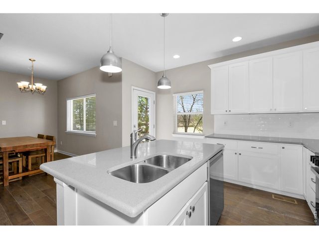 541 Newton Dr, Loveland, CO 80537