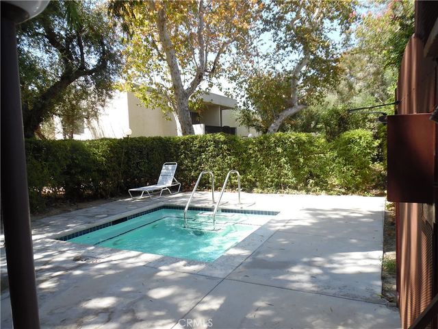 23515 Lyons, Valencia, CA 91355