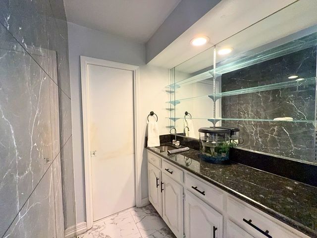 1900 Mill Run Drive, Arlington, TX 76006