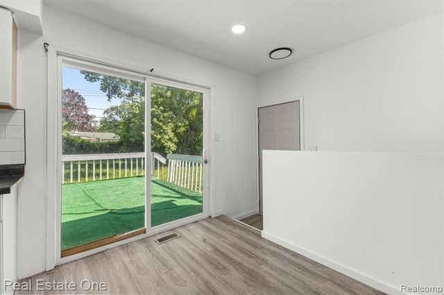 29522 Grandview Street, Inkster, MI 48141