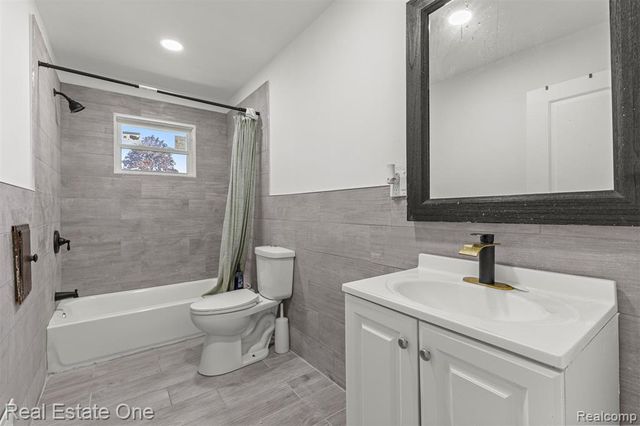 29522 Grandview Street, Inkster, MI 48141