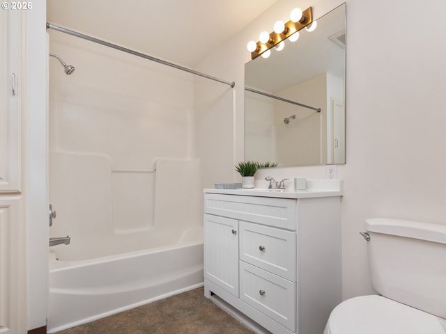 9310 Sw 18TH Pl, Portland, OR 97219