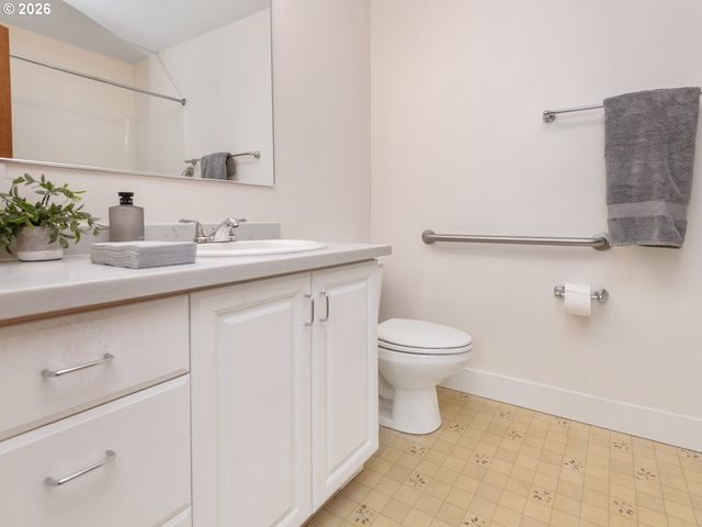 9310 Sw 18TH Pl, Portland, OR 97219