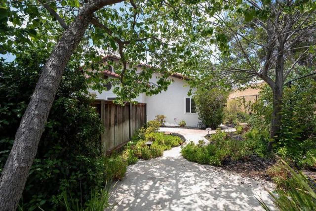 3950 Murray Hill Road, La Mesa, CA 91941