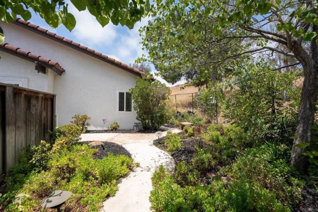 3950 Murray Hill Road, La Mesa, CA 91941