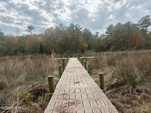 408 Tarpon Pointe Road, Bath, NC 27808