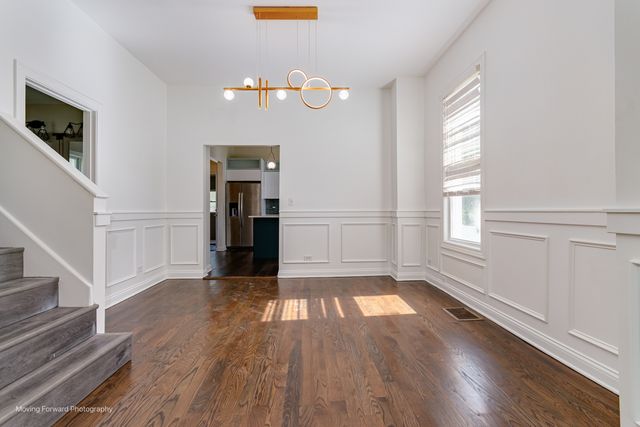8821 S PRINCETON Avenue, Chicago, IL 60620