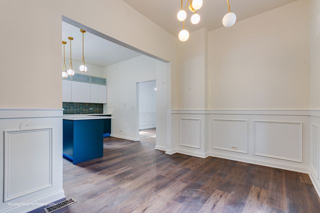 8821 S PRINCETON Avenue, Chicago, IL 60620