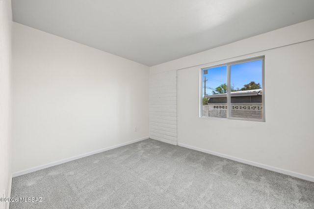 8747 E Lancaster Road, Tucson, AZ 85715