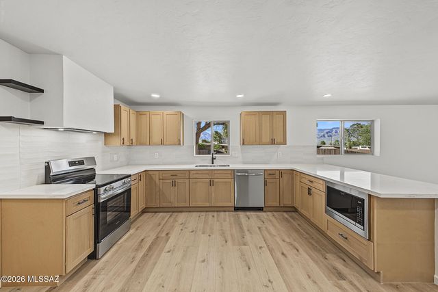 8747 E Lancaster Road, Tucson, AZ 85715