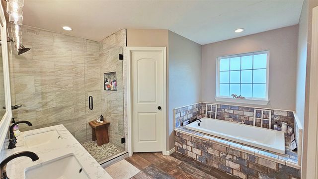 221 S Avenue C, Point, TX 75472