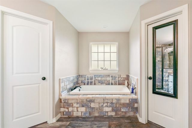 221 S Avenue C, Point, TX 75472