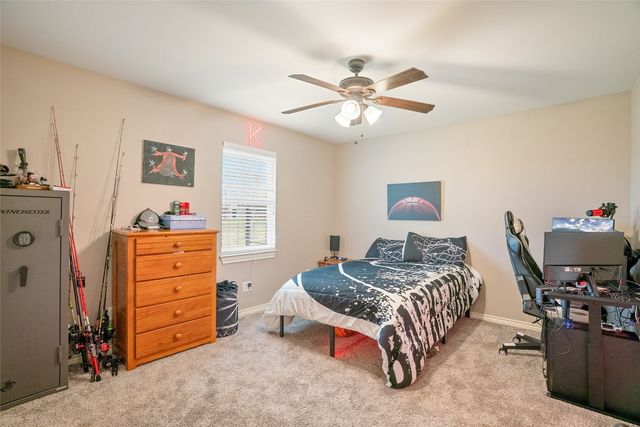 221 S Avenue C, Point, TX 75472