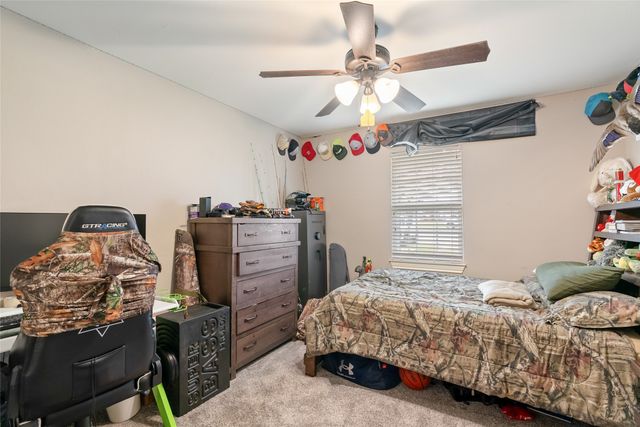 221 S Avenue C, Point, TX 75472
