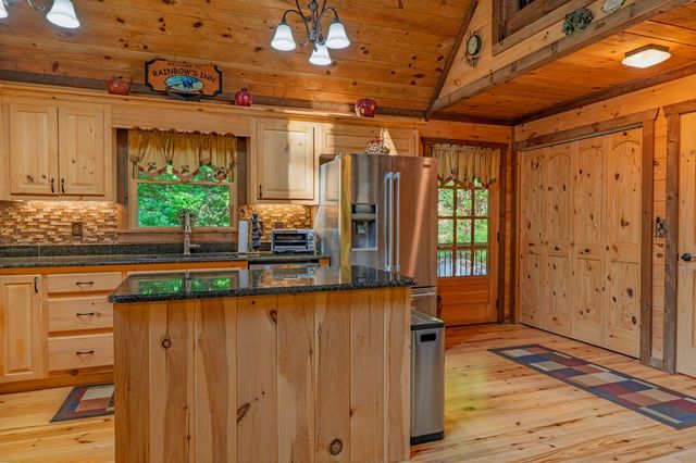 4527 Gates Chapel Road, Ellijay, GA 30540