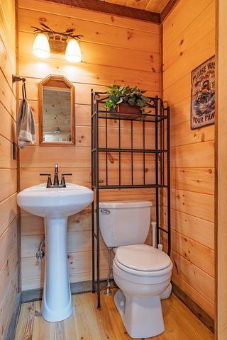 4527 Gates Chapel Road, Ellijay, GA 30540