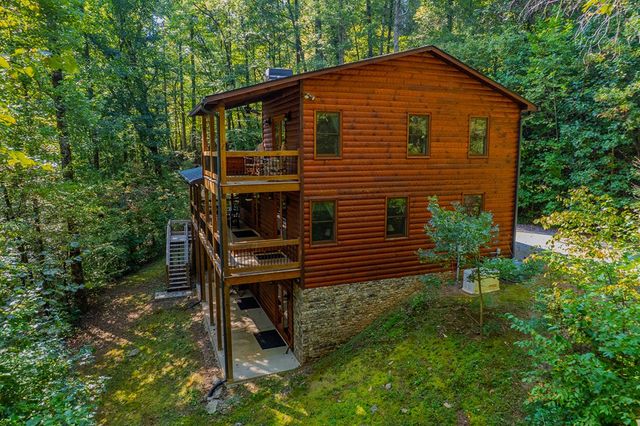 4527 Gates Chapel Road, Ellijay, GA 30540
