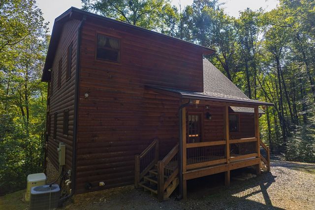 4527 Gates Chapel Road, Ellijay, GA 30540