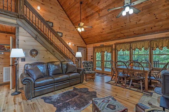 4527 Gates Chapel Road, Ellijay, GA 30540