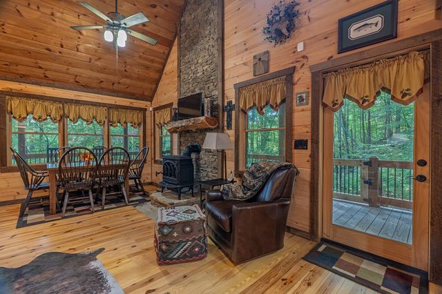 4527 Gates Chapel Road, Ellijay, GA 30540