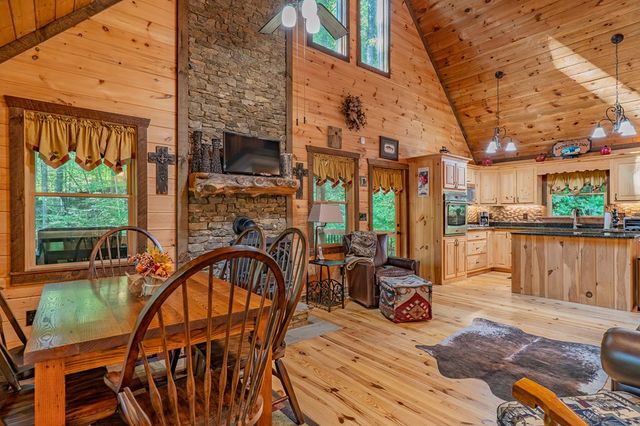 4527 Gates Chapel Road, Ellijay, GA 30540