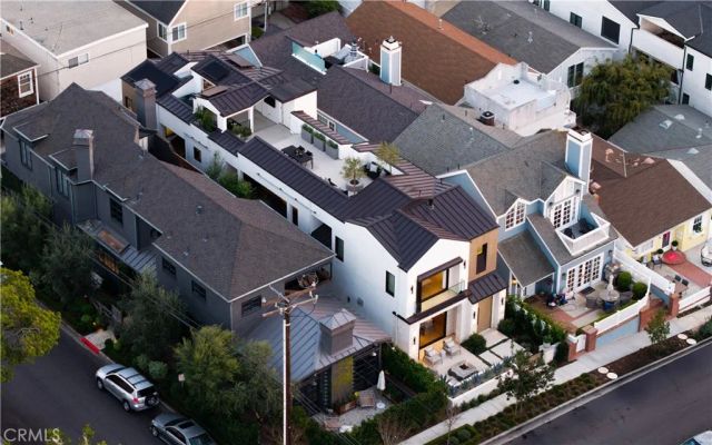 412 Heliotrope, Corona Del Mar, CA 92625